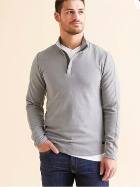NWT Outpost Large Pull over quarter zip in grey